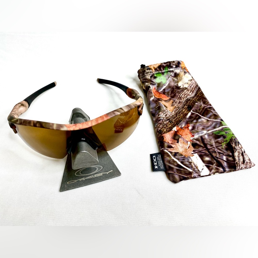 Oakley Woodland Camo Radar w/Broze Lens